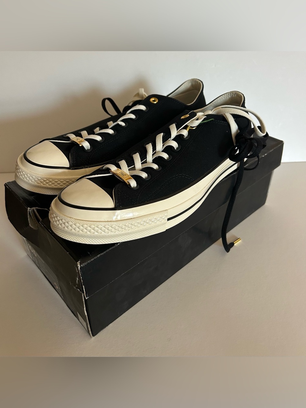 Converse Chuck Taylor 70 OX Canvas Low-Top Sneakers